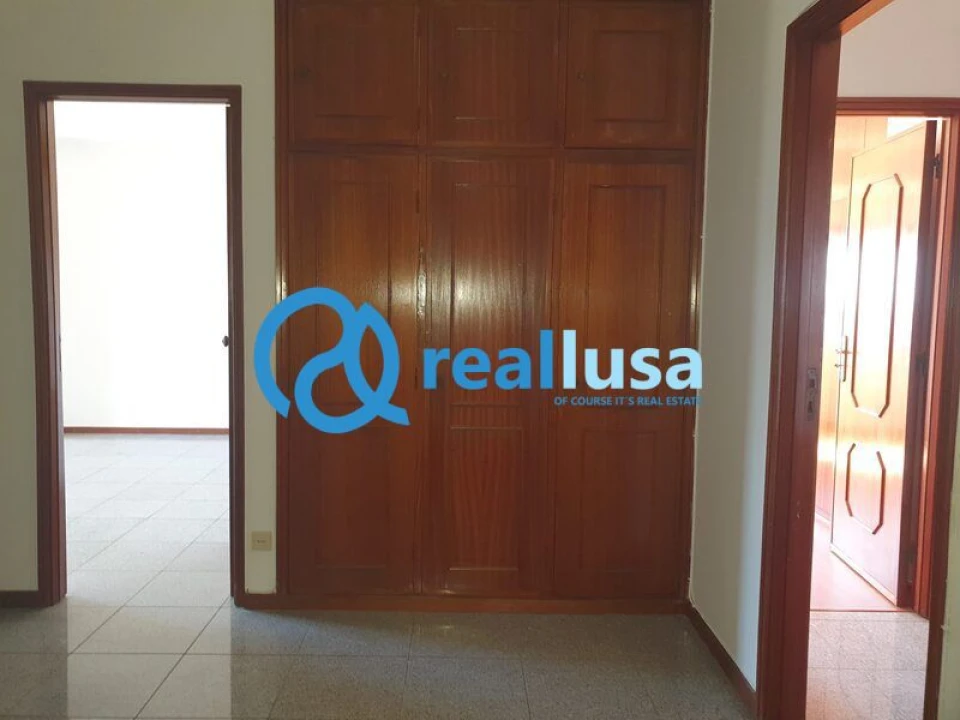 Apartamento T4 para Venda em Santa Marinha e São Pedro da Afurada Foto 9