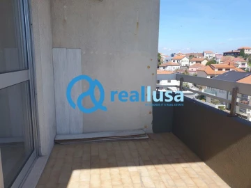 Apartamento T4 para Venda em Santa Marinha e São Pedro da Afurada