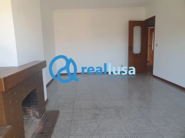 Apartamento T4 para Venda em Santa Marinha e São Pedro da Afurada