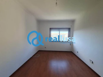 Apartamento T4 para Venda em Santa Marinha e São Pedro da Afurada