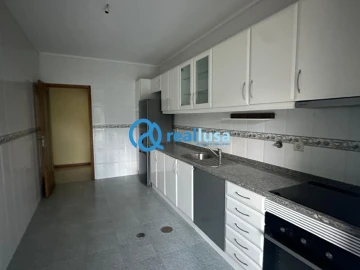 Apartamento T2 para Venda em Cidade da Maia