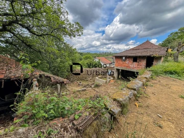 Moradia T3 para Venda em Couto de Baixo e Couto de Cima