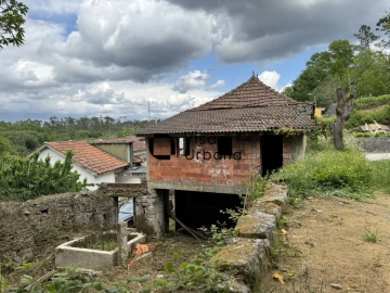 Moradia T3 para Venda em Couto de Baixo e Couto de Cima