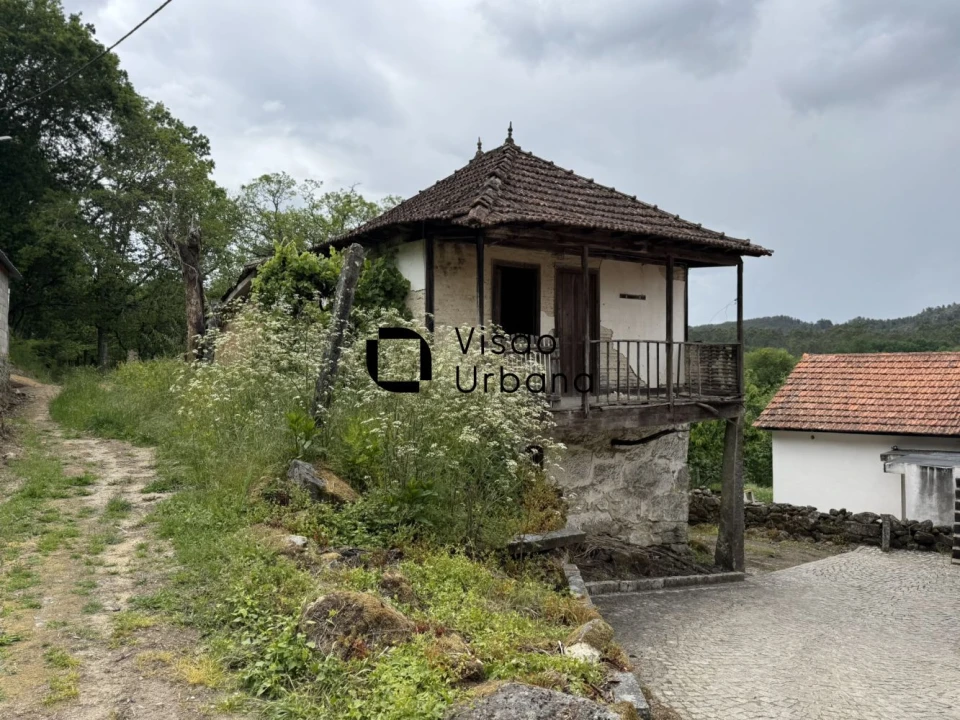 Moradia T3 para Venda em Couto de Baixo e Couto de Cima Foto 3