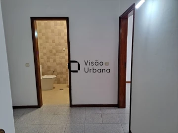 Loja para Arrendamento em Viseu