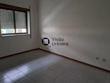 Loja para Arrendamento em Viseu