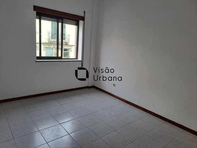 Loja para Arrendamento em Viseu Foto 18