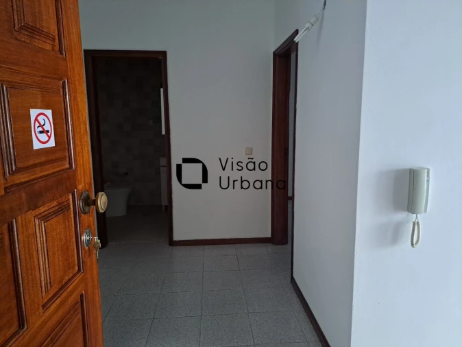Loja para Arrendamento em Viseu Foto 3