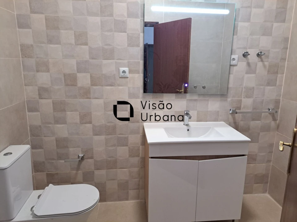 Loja para Arrendamento em Viseu Foto 6