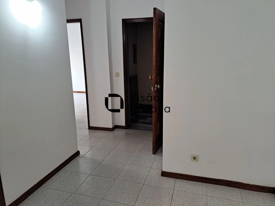 Loja para Arrendamento em Viseu Foto 10