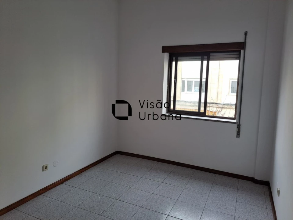 Loja para Arrendamento em Viseu Foto 20