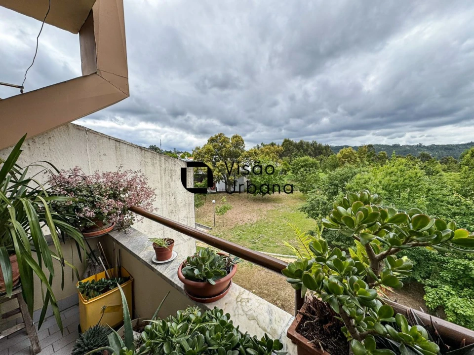 Apartamento T2 para Venda em Abraveses Foto 10