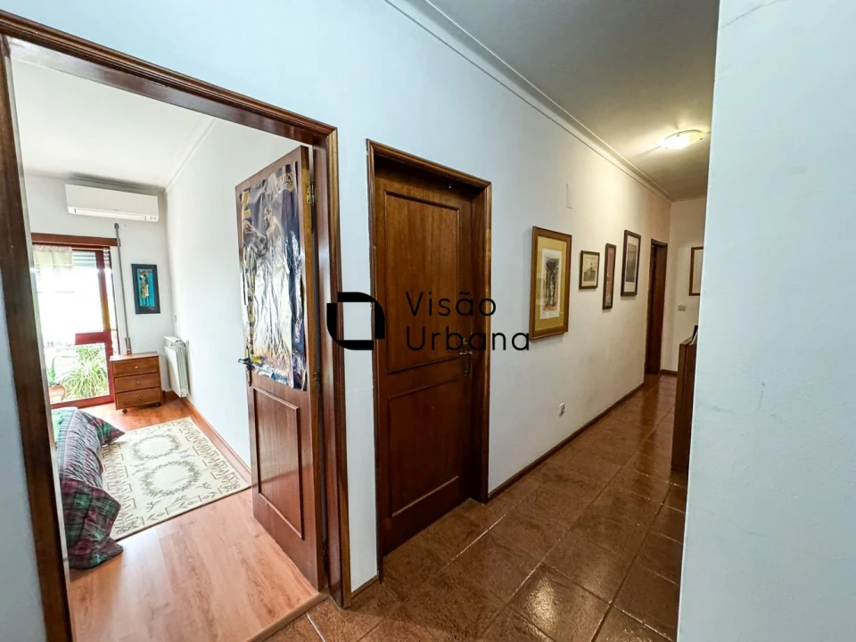 Apartamento T2 para Venda em Abraveses Foto 7