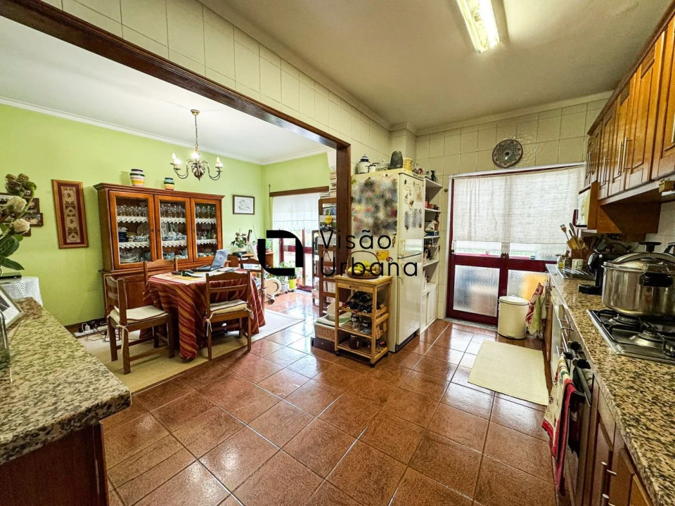 Apartamento T2 para Venda em Abraveses Foto 24