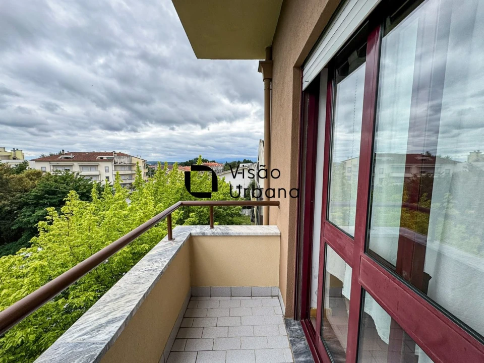 Apartamento T2 para Venda em Abraveses Foto 15