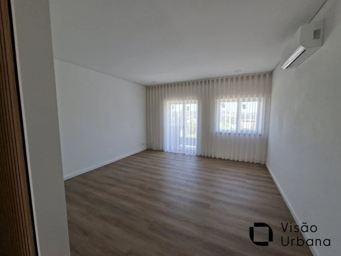 Apartamento T2 para Venda em Campo Foto 4