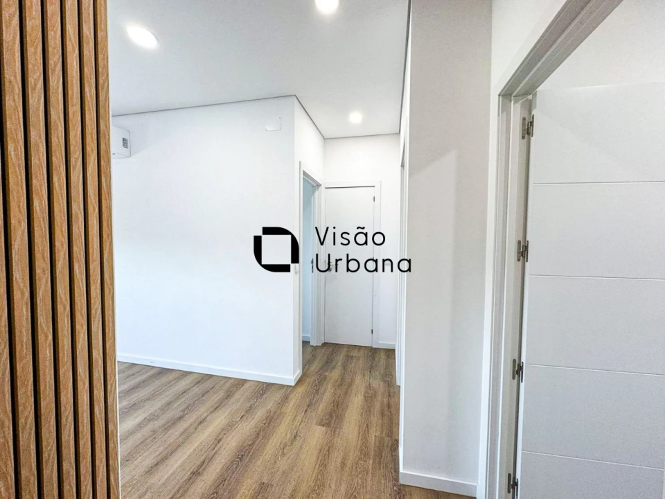 Apartamento T2 para Venda em Campo Foto 1