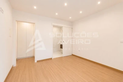 Moradia T3 para Venda em Esgueira