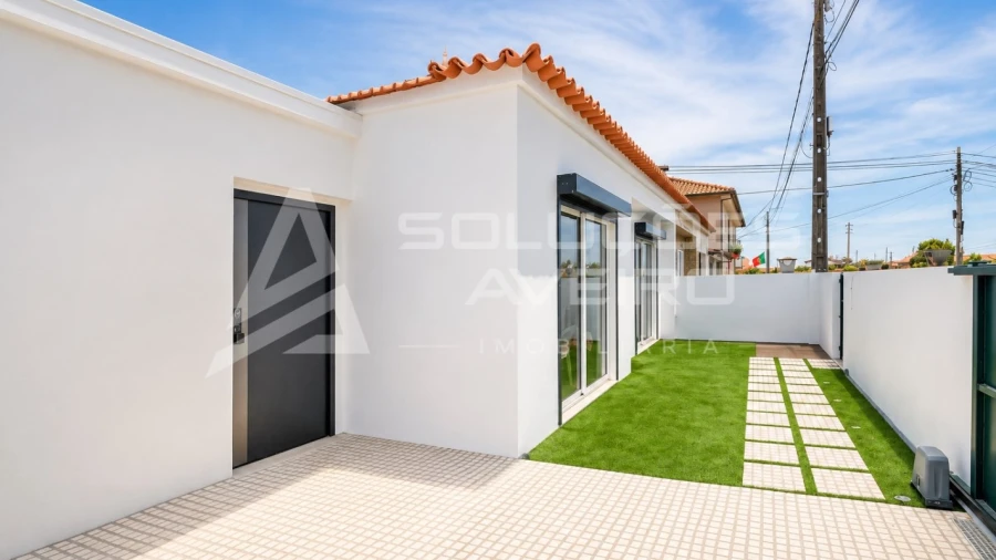 Moradia T3 para Venda em Esgueira
