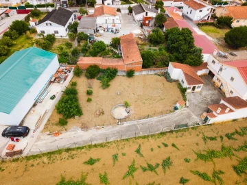 Moradia T5 para Venda em Miragaia e Marteleira