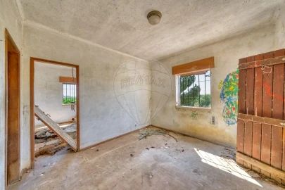 Moradia T3 para Venda em Marvila, Ribeira Santarém, São Salvador, São Nicolau