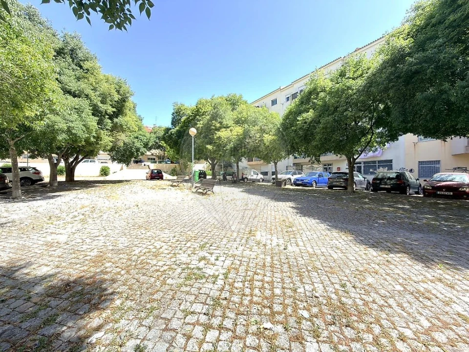 Armazém para Venda em Laranjeiro e Feijó Foto 10