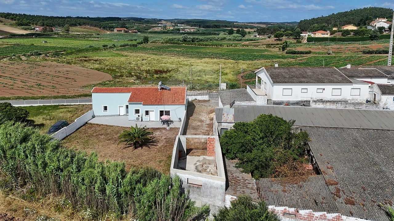 Armazém para Venda em Miragaia e Marteleira Foto 11