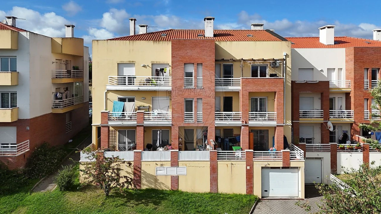 Apartamento T3 para Venda em Campelos e Outeiro da Cabeça Foto 25