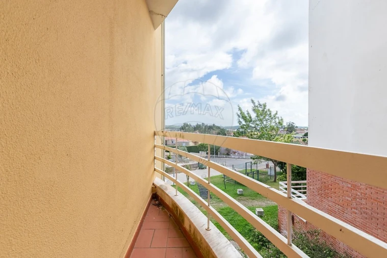 Apartamento T3 para Venda em Campelos e Outeiro da Cabeça Foto 13