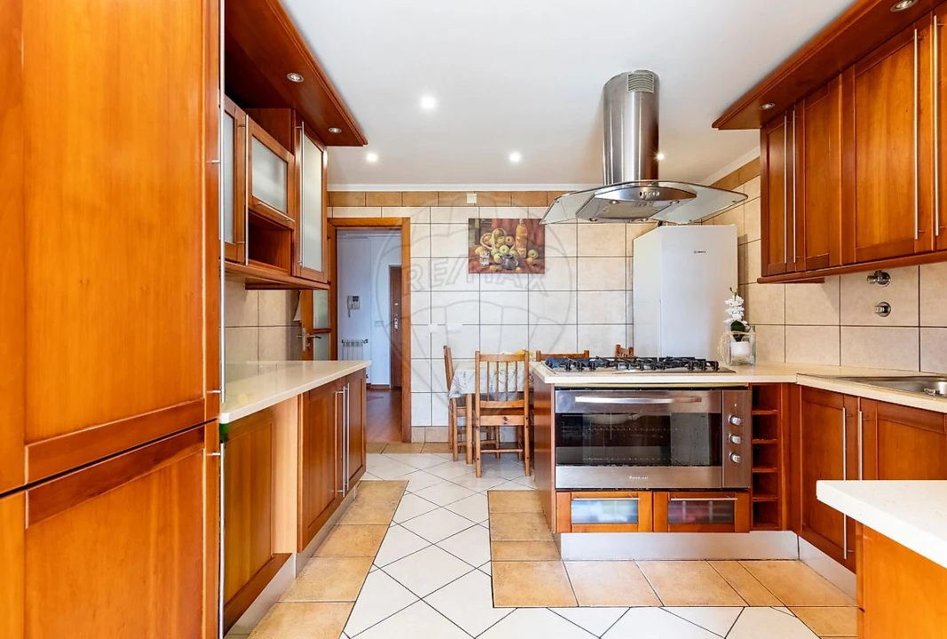 Apartamento T3 para Venda em Campelos e Outeiro da Cabeça Foto 5