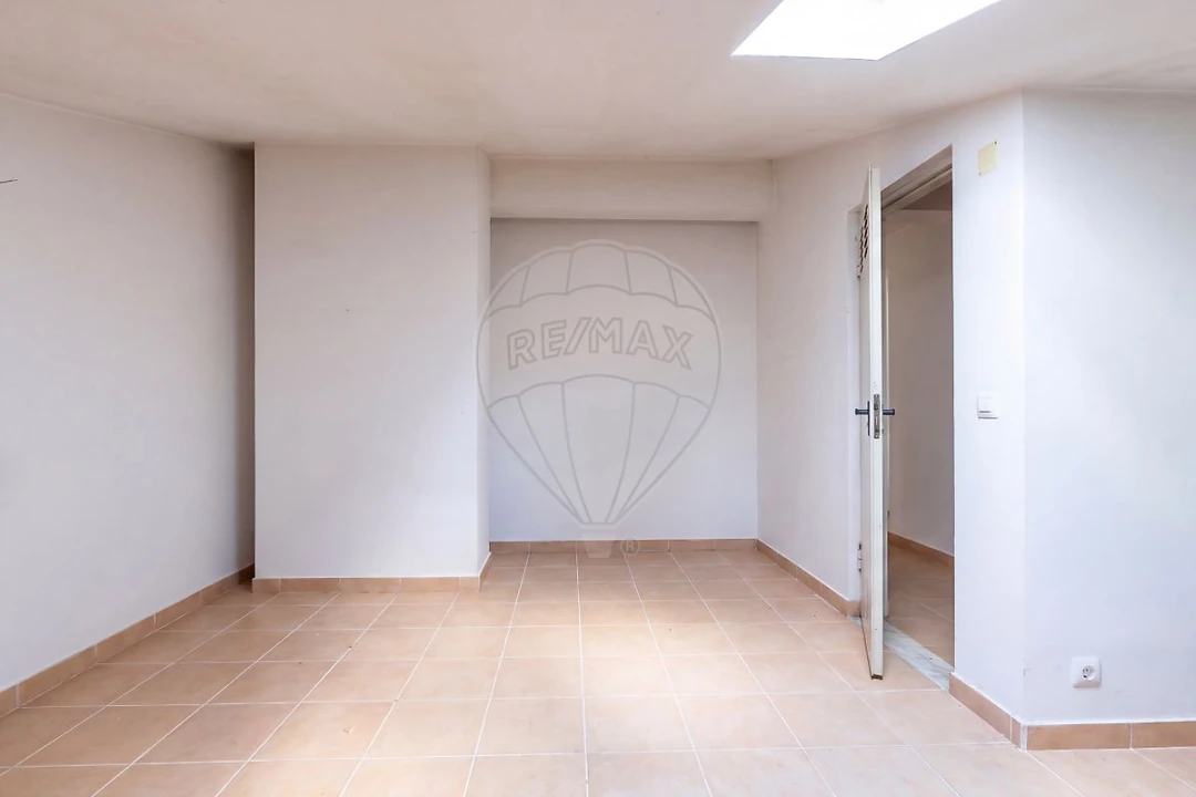 Apartamento T3 para Venda em Campelos e Outeiro da Cabeça Foto 24