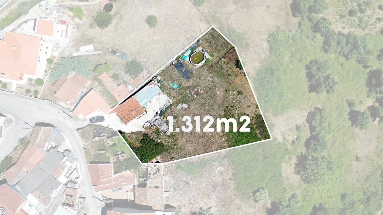 Terreno para Venda em Azueira e Sobral da Abelheira Foto 1