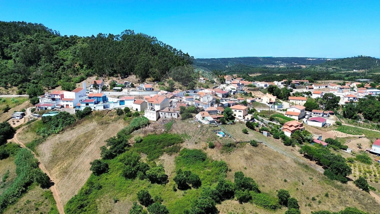 Terreno para Venda em Azueira e Sobral da Abelheira Foto 5
