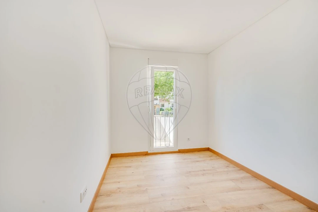 Apartamento T3 para Venda em Vialonga Foto 7