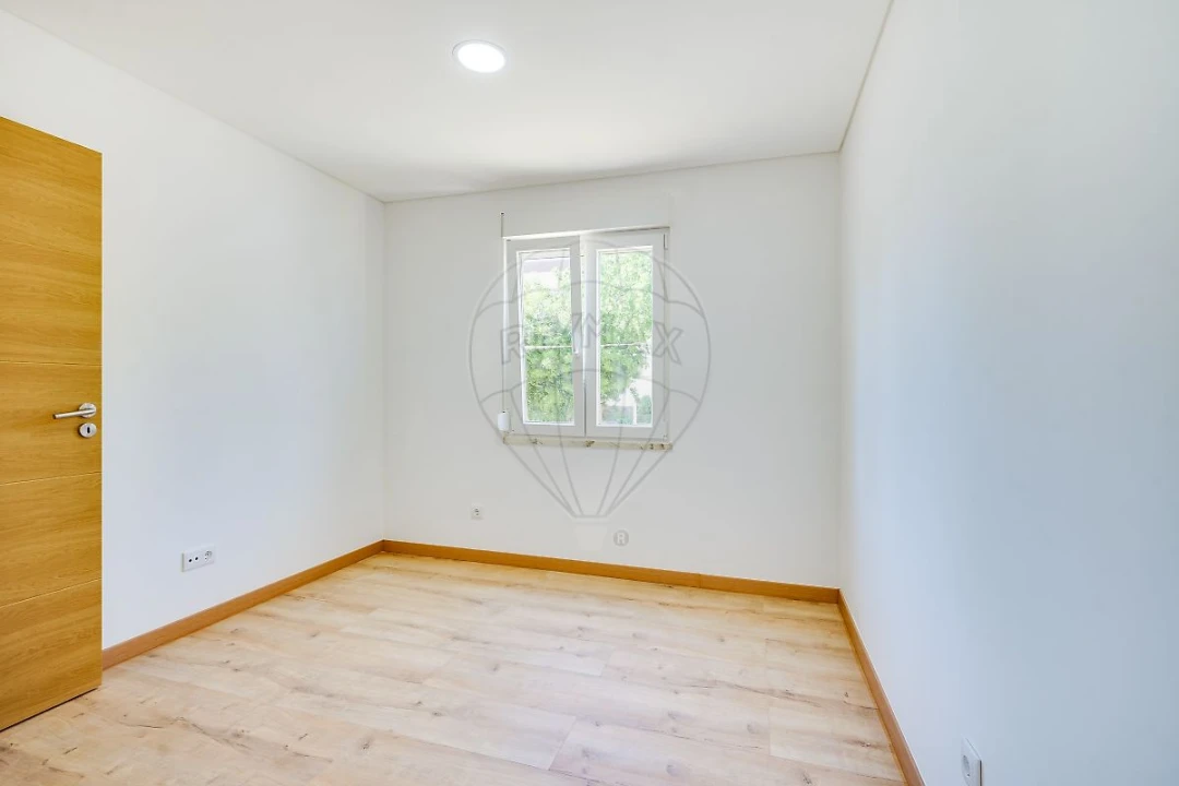 Apartamento T3 para Venda em Vialonga Foto 9