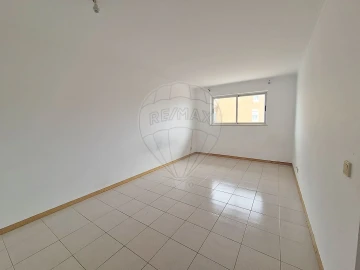 Apartamento T2 para Venda em Mina de Água