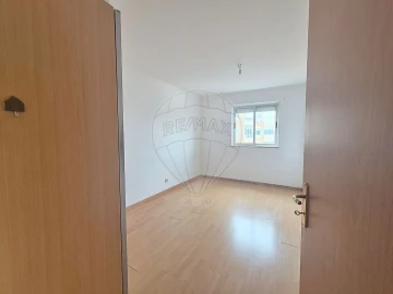 Apartamento T2 para Venda em Mina de Água