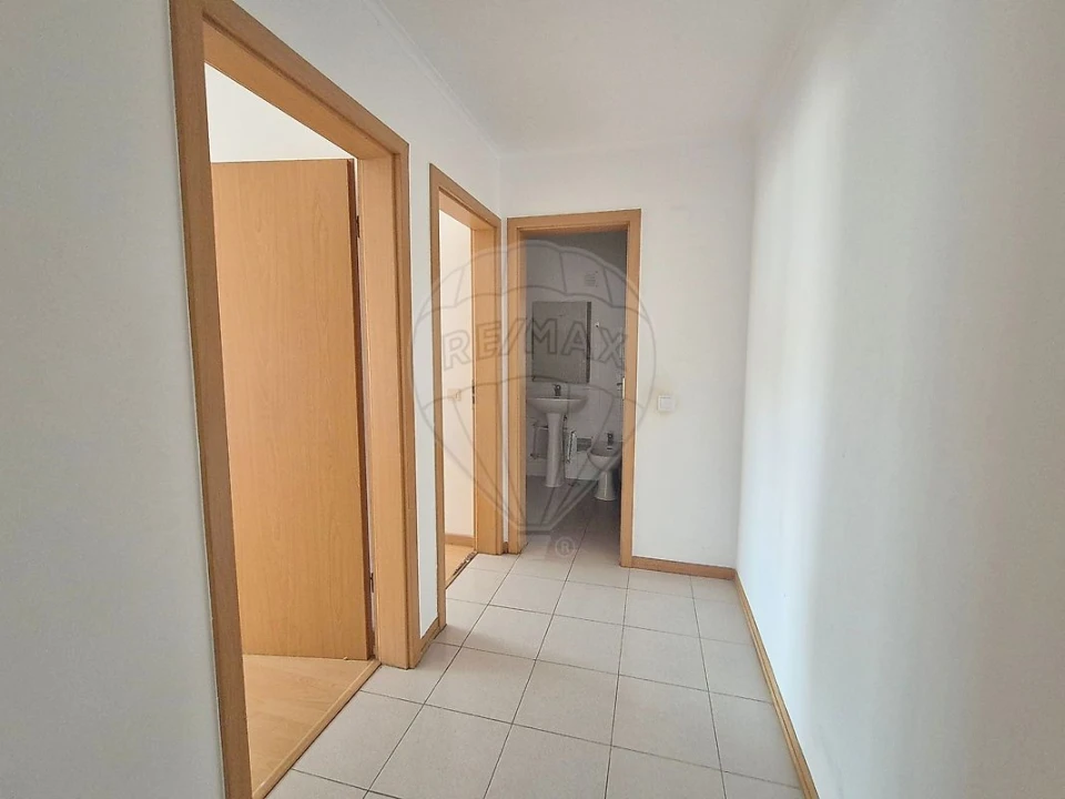 Apartamento T2 para Venda em Mina de Água Foto 6
