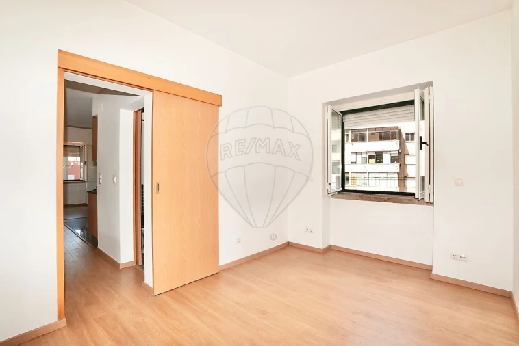 Apartamento T1 para Venda em Arroios Foto 7