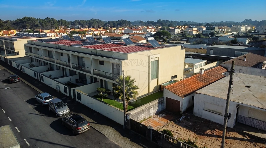 Moradia T4 para Venda em Ovar, São João, Arada e São Vicente de Pereira Jusã Foto 3