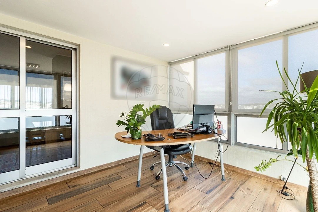 Apartamento T4 para Venda em São João da Madeira Foto 28