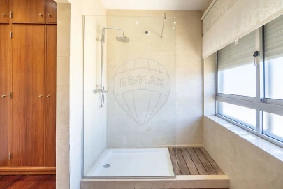 Apartamento T4 para Venda em São João da Madeira