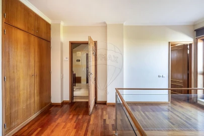 Apartamento T4 para Venda em São João da Madeira