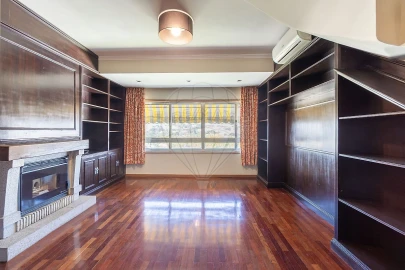 Apartamento T4 para Venda em São João da Madeira