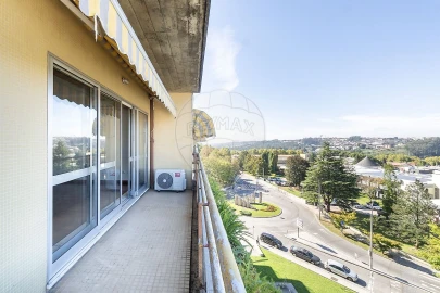 Apartamento T4 para Venda em São João da Madeira