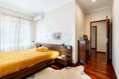 Apartamento T4 para Venda em São João da Madeira