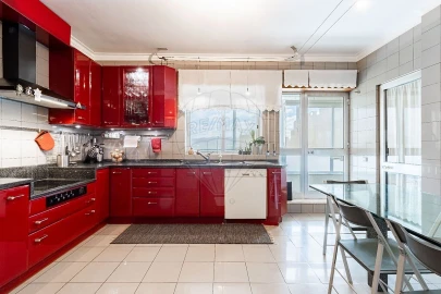 Apartamento T4 para Venda em São João da Madeira