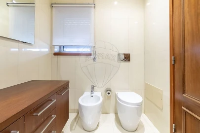 Apartamento T4 para Venda em São João da Madeira