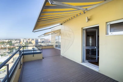 Apartamento T4 para Venda em São João da Madeira