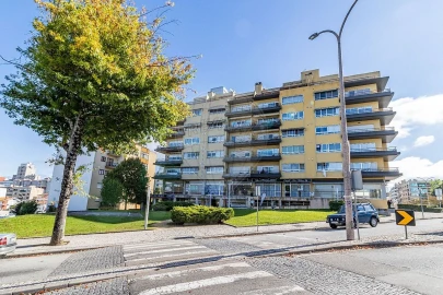 Apartamento T4 para Venda em São João da Madeira